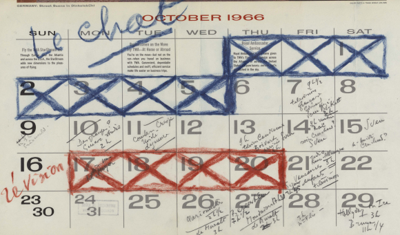 Simenon annotava con precisione sul calendario il tempo di scrittura e quello di revisione di ciascun romanzo. Il gatto (1966) fu scritto in poco più di una settimana. © Simenon.™ / Collection Fonds Georges Simenon – Université de Liège